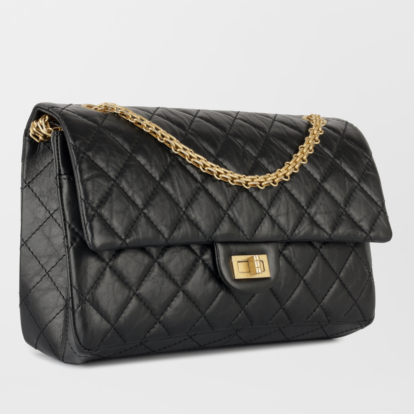 Chanel 2.55 Reissue - 226