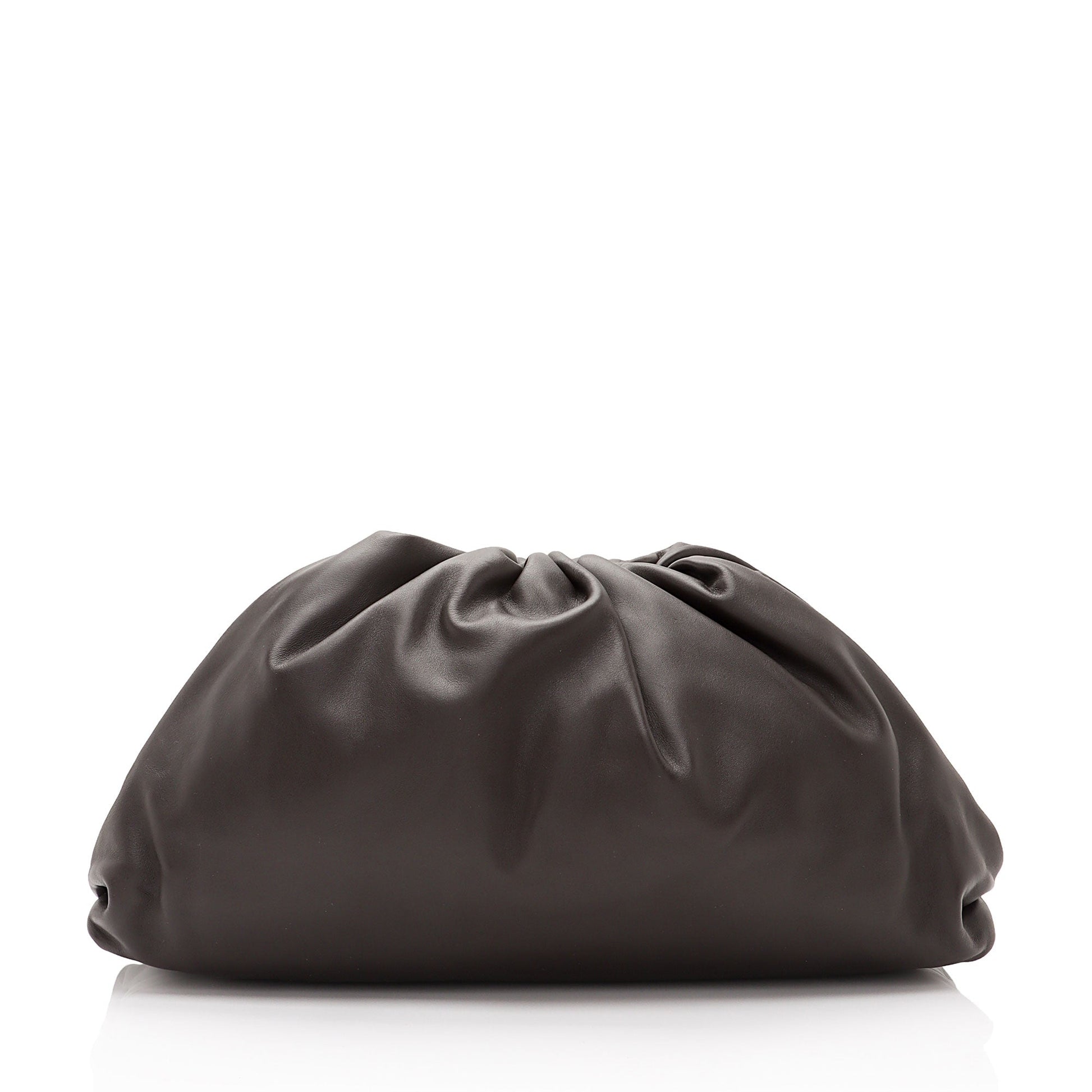 Luxury Bottega Veneta Calfskin The Pouch Clutch (SHF-3lPp9s)