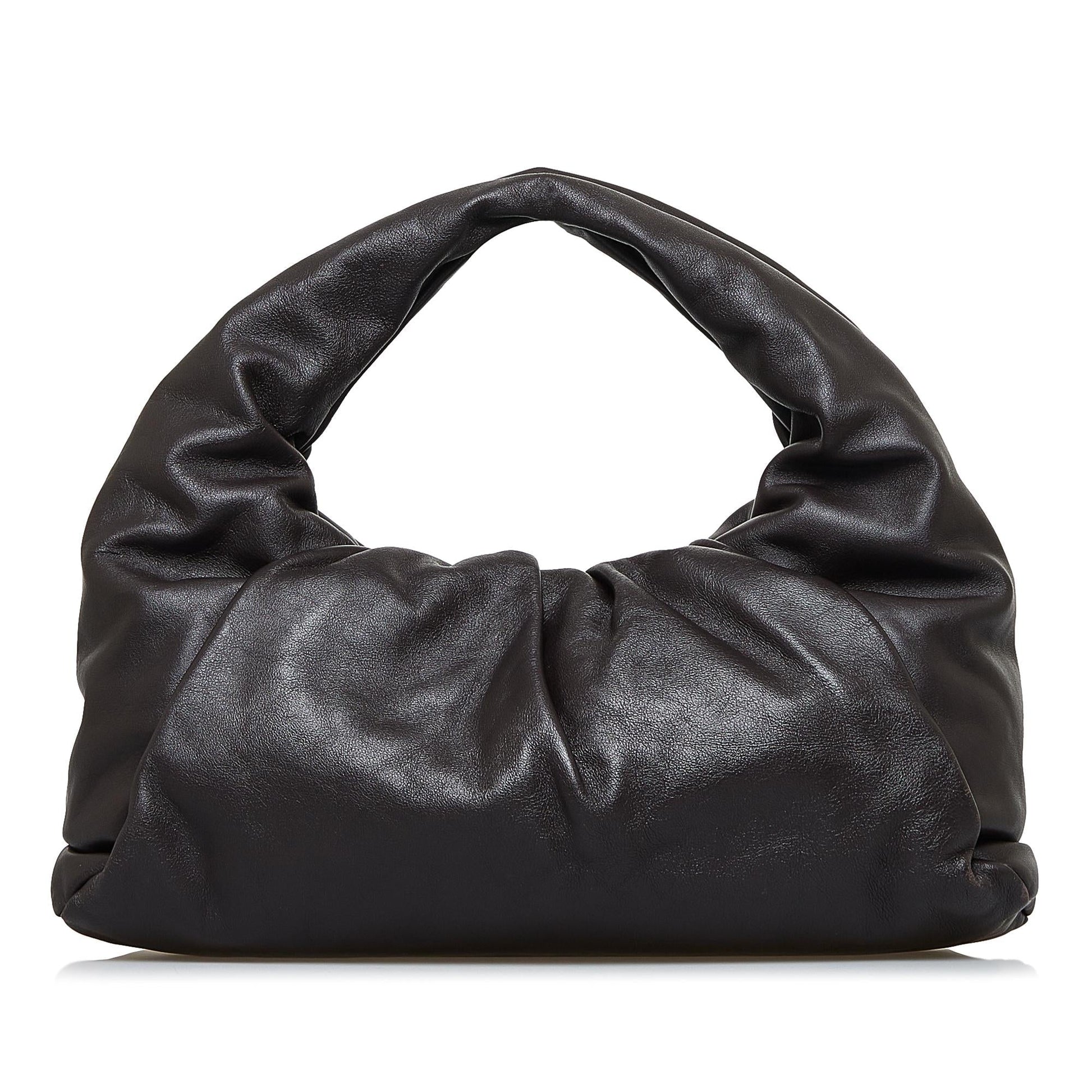 Luxury Bottega Veneta Medium The Shoulder Pouch (SHG-hzsa2W)