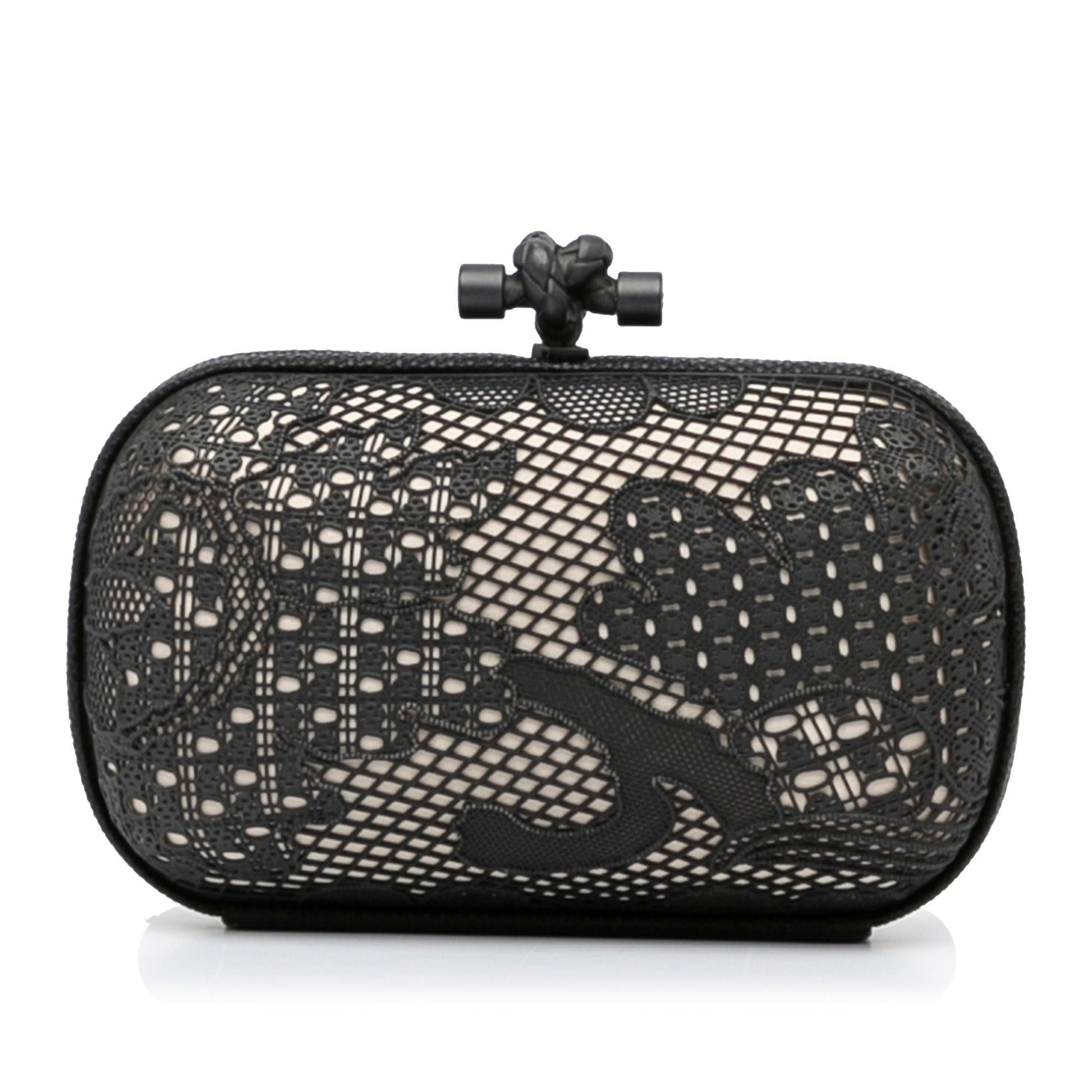 Luxury Bottega Veneta Metal Lace Karung Knot Clutch (SHG-3X4oDZ)