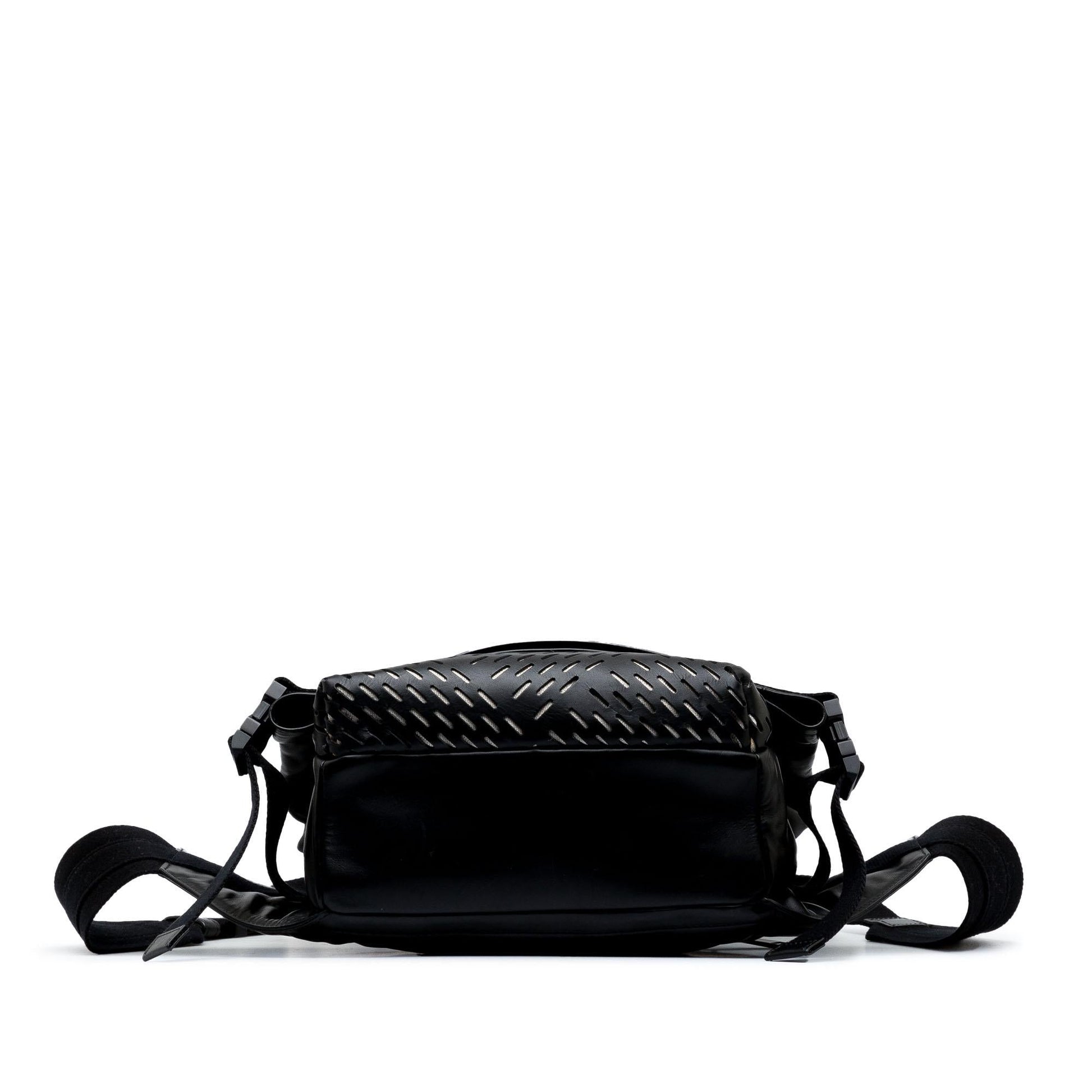 Luxury Bottega Veneta Perforated Leather Belt Bag (SHG-UU5Kic)