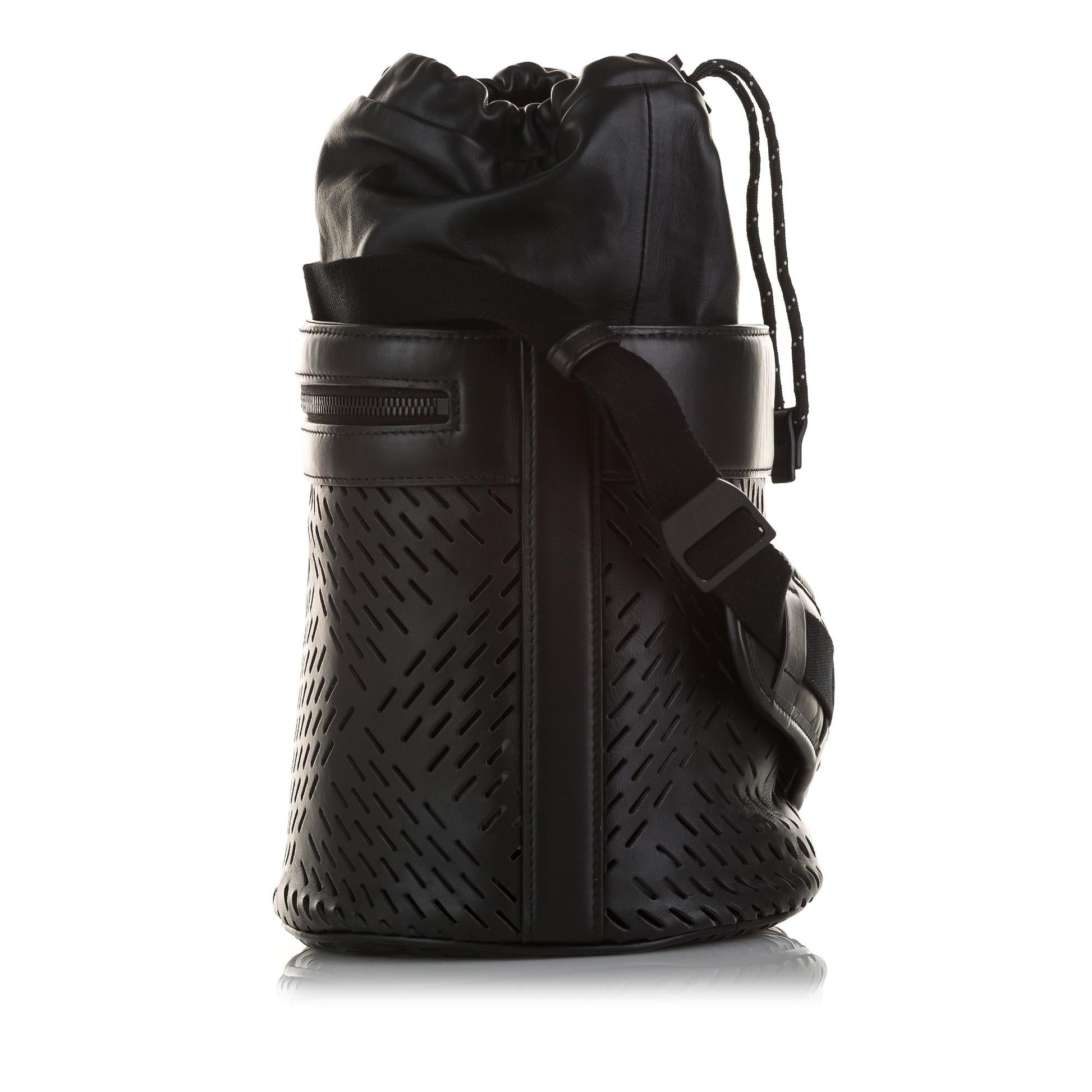 Luxury Bottega Veneta Perforated Leather Messenger Bag (SHG-Zcy5dP)
