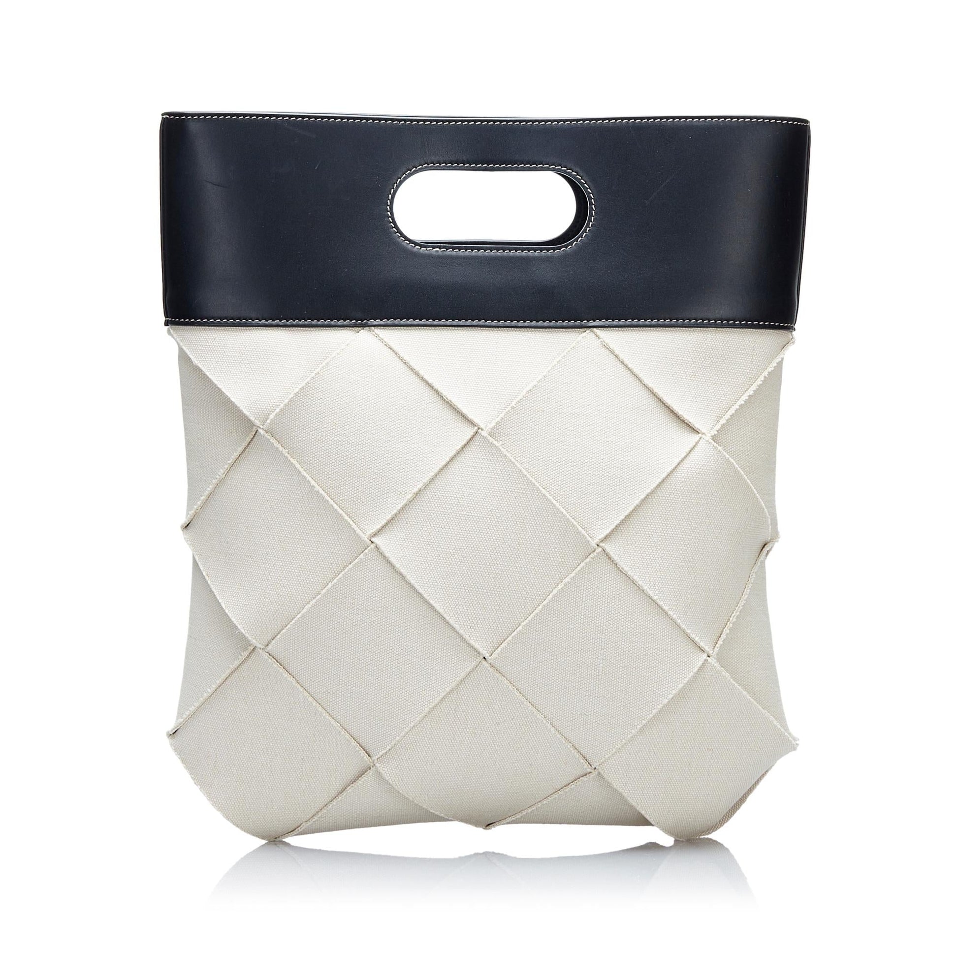 Luxury Bottega Veneta Small Slip Tote (SHG-CkmBH7)