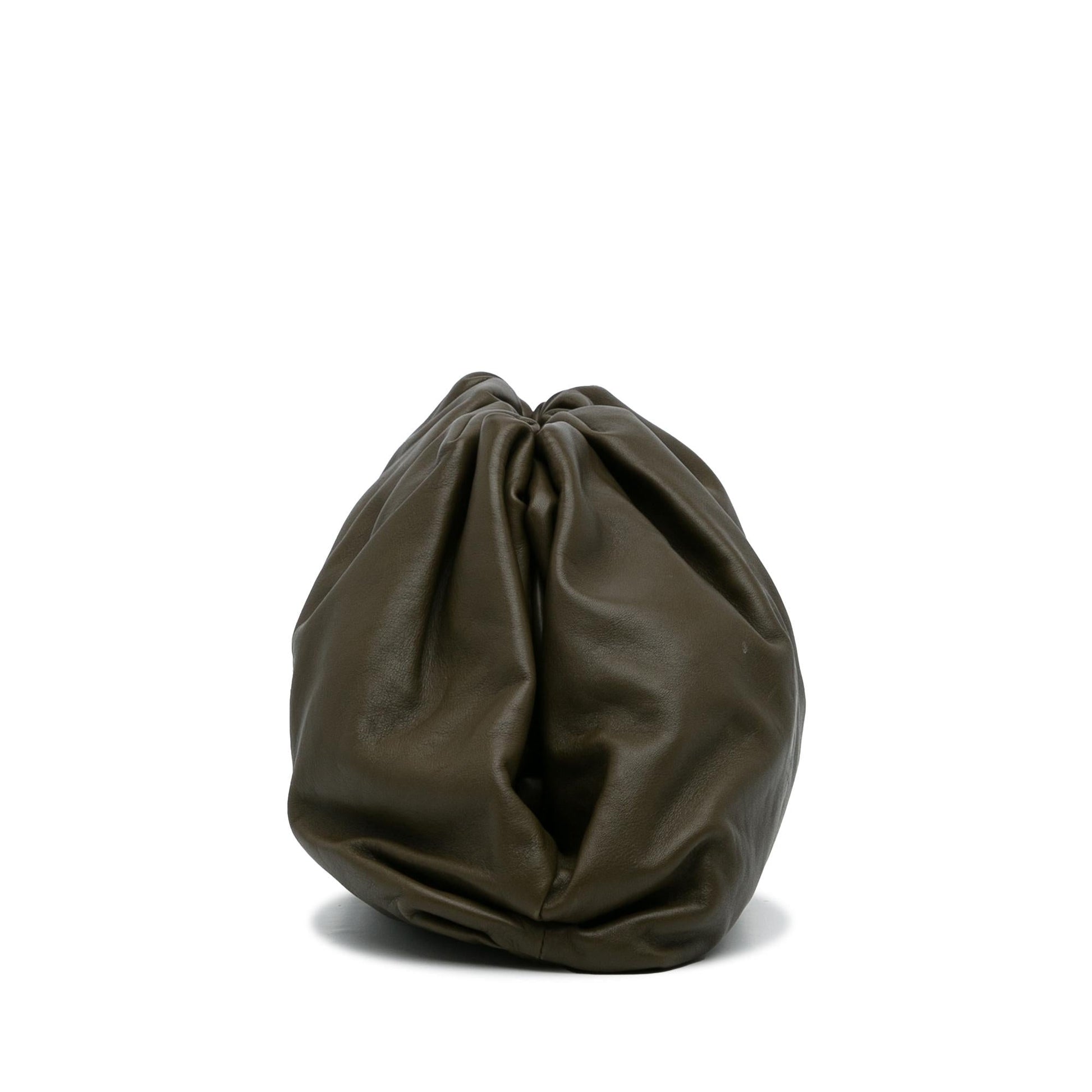 Luxury Bottega Veneta Teen Pouch (SHG-mg8Euk)