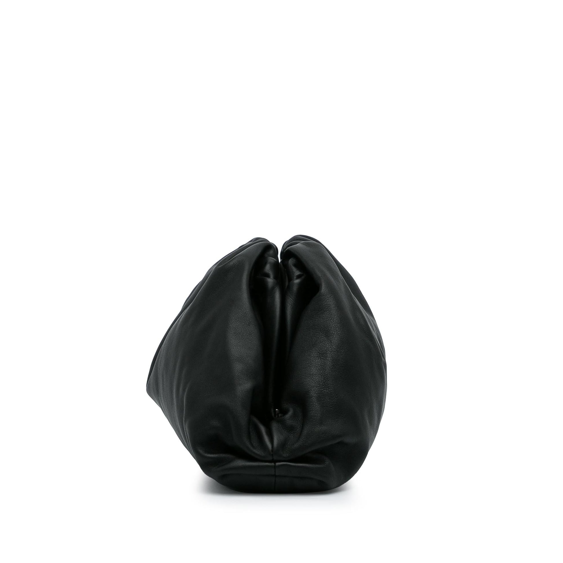 Luxury Bottega Veneta The Pouch Clutch (SHG-FyQX4S)