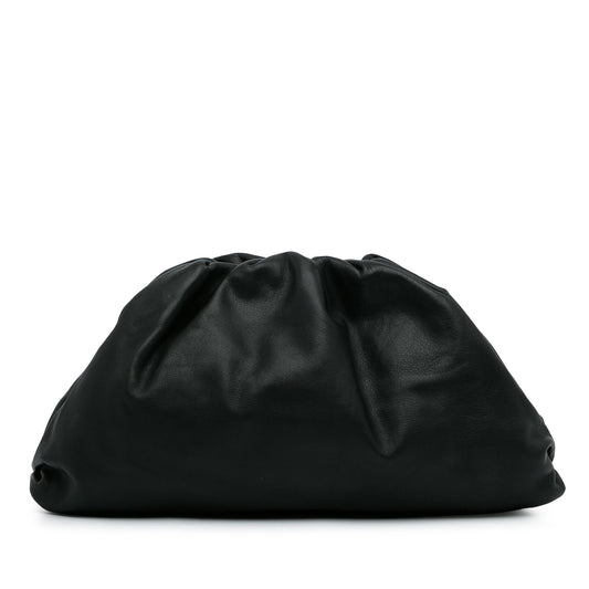 Luxury Bottega Veneta The Pouch Clutch (SHG-FyQX4S)