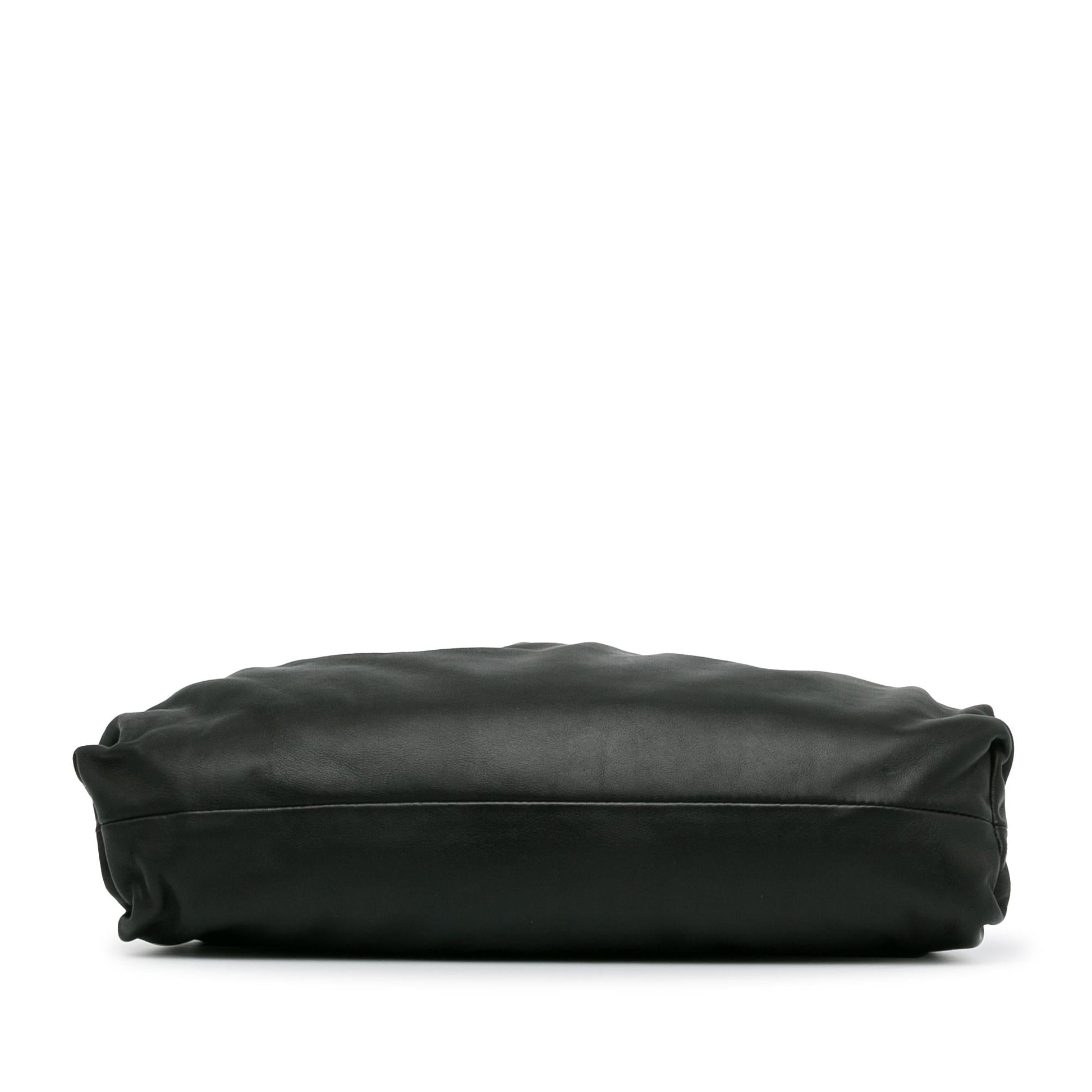 Luxury Bottega Veneta The Pouch Clutch (SHG-lpaDv5)