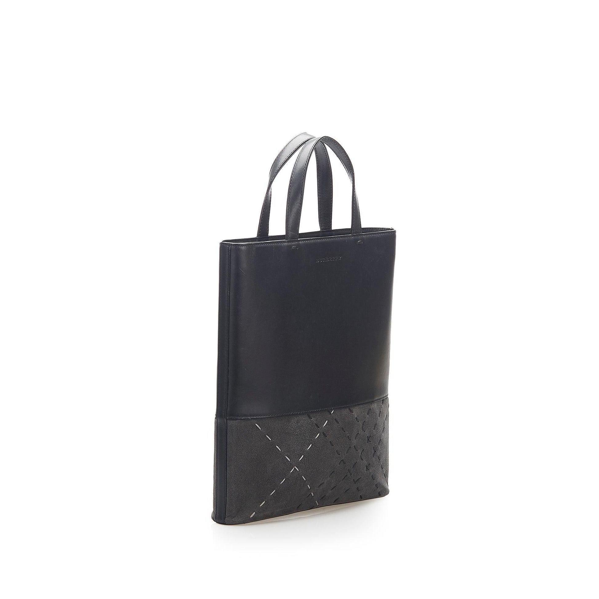 Burberry Leather Tote (SHG-16396)