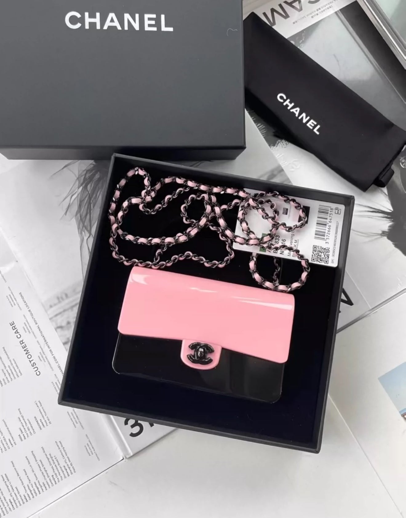 Chanel 21 black and Pink acrylic box minaudiÃ¨re