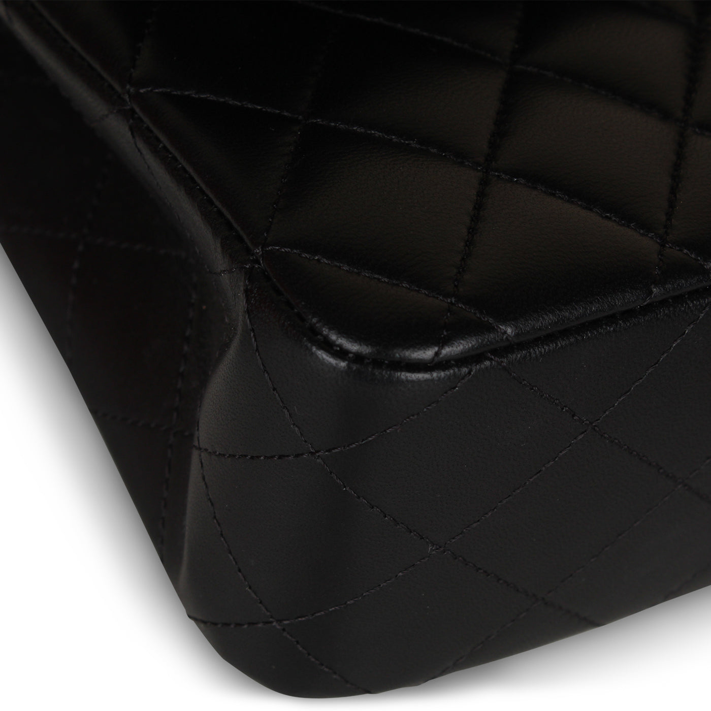 Chanel Classic Flap Bag Medium - Black Lambskin
