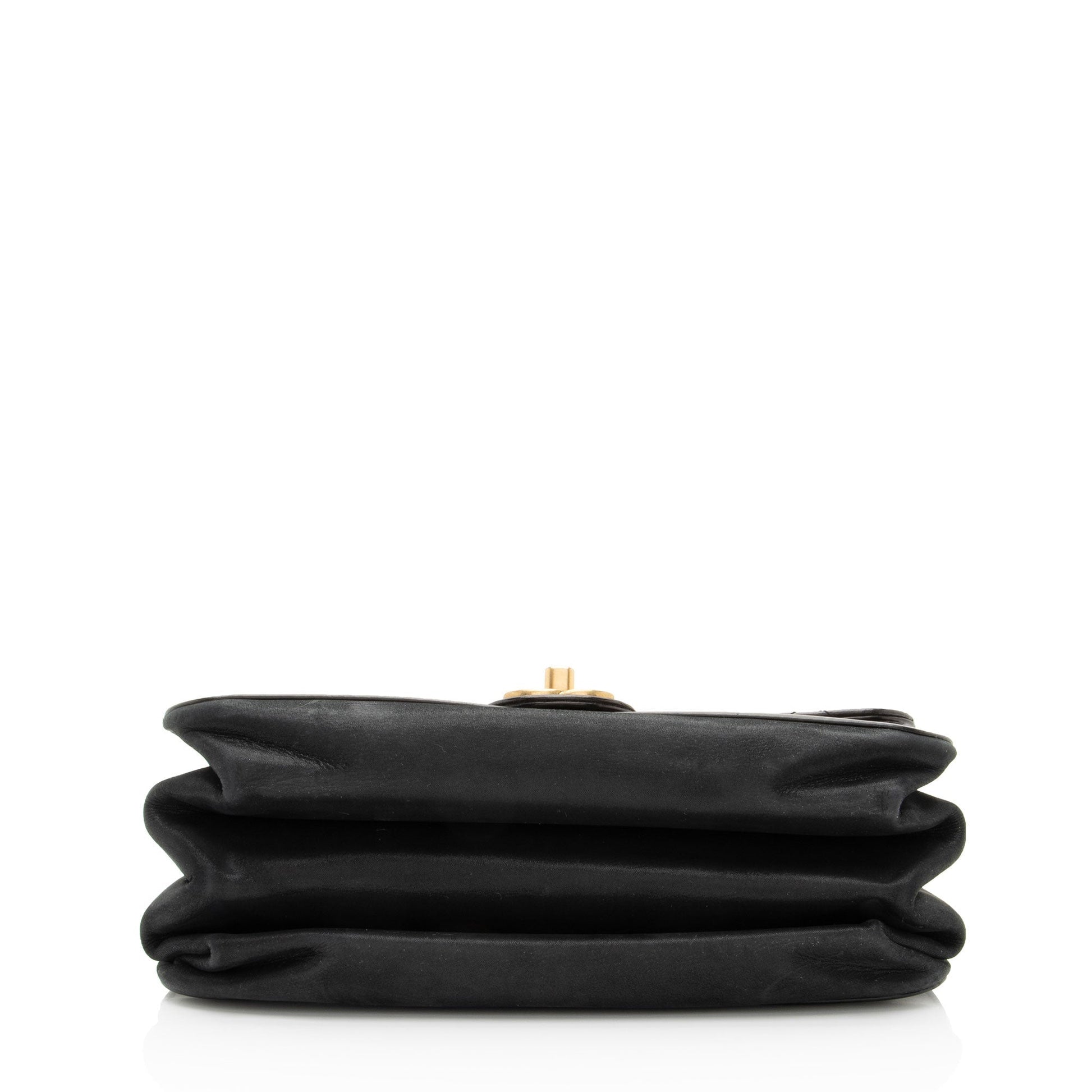 Chanel Calfskin Straight Line Small Flap Bag (SHF-6VRqD4)