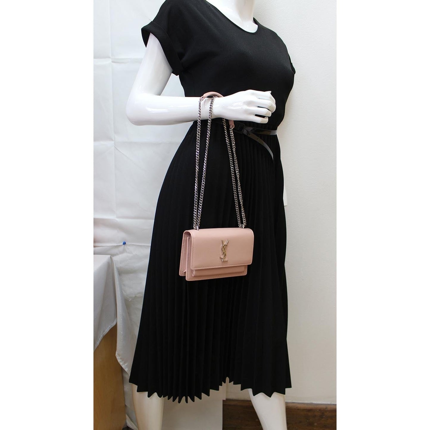 SAINT LAURENT Monogram Sunset Medium Leather Shoulder Bag Pink