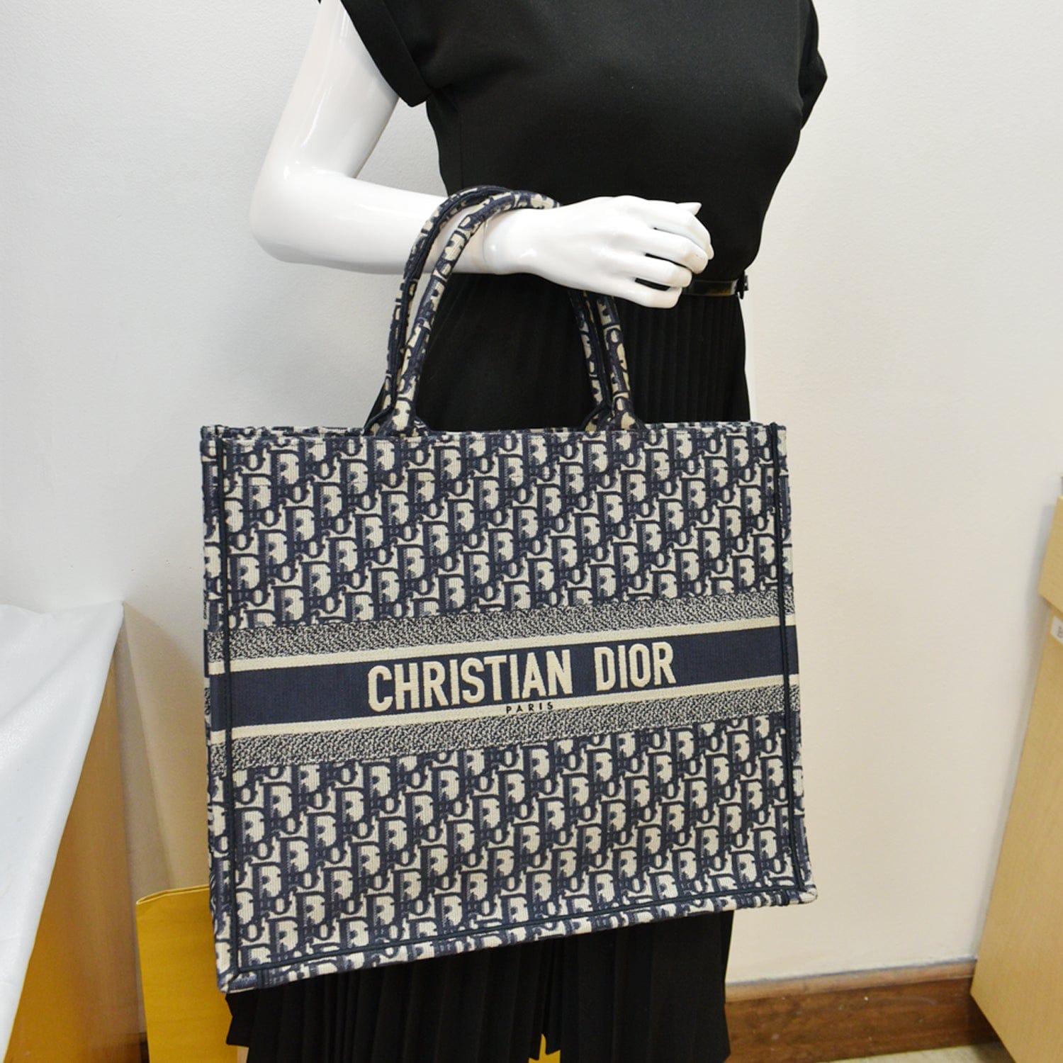 CHRISTIAN DIOR Large Book Oblique Embroidered Canvas Tote Bag Multicolor - Hot Deals