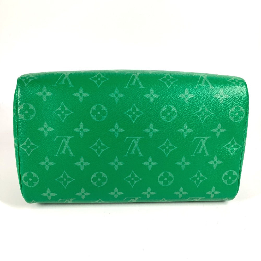 LOUIS VUITTON business bag Taiga Leather, Monogram Canvas green Taigalama Dop kit