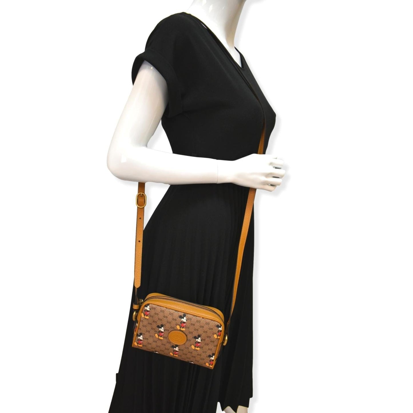 GUCCI x Disney Mickey Mo GG Supreme Coated Canvas Crossbody Bag Brown 602536