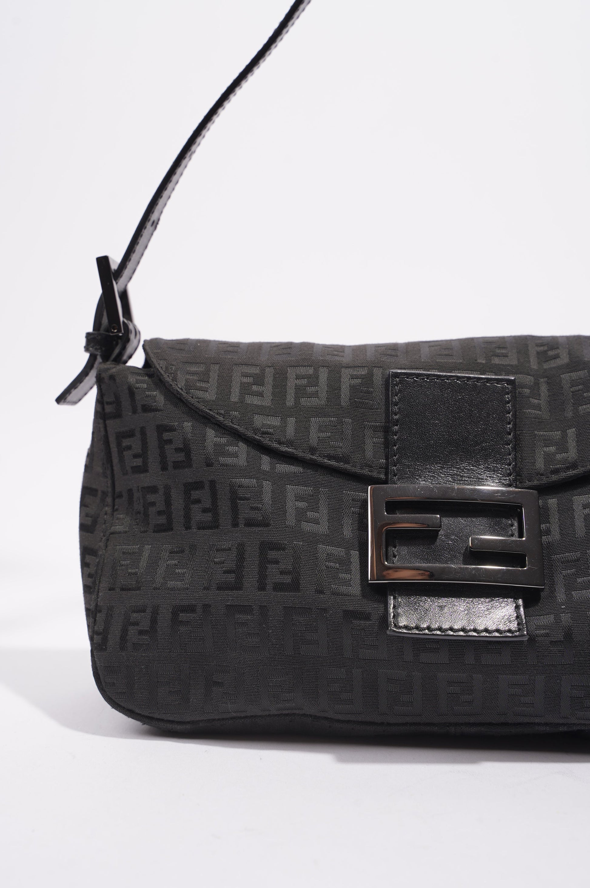 Fendi Womens Baguette Bag Black Small