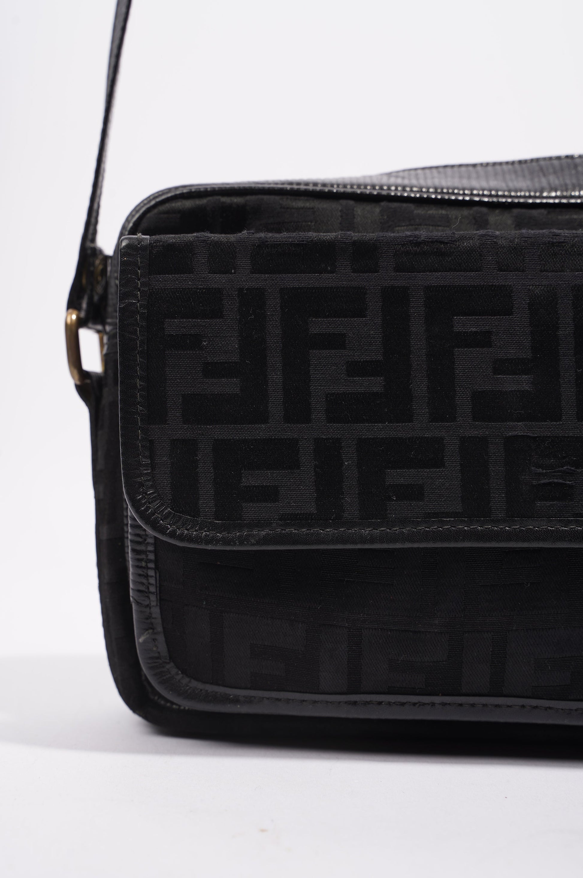 Fendi Womens Cloth Crossbody Black