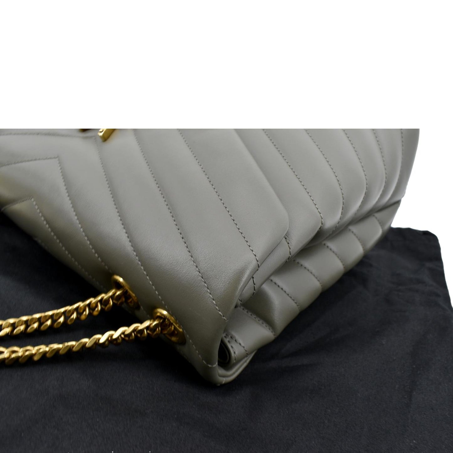 SAINT LAURENT Medium Loulou Matelasse Leather Chain Shoulder Bag Neutral Grey