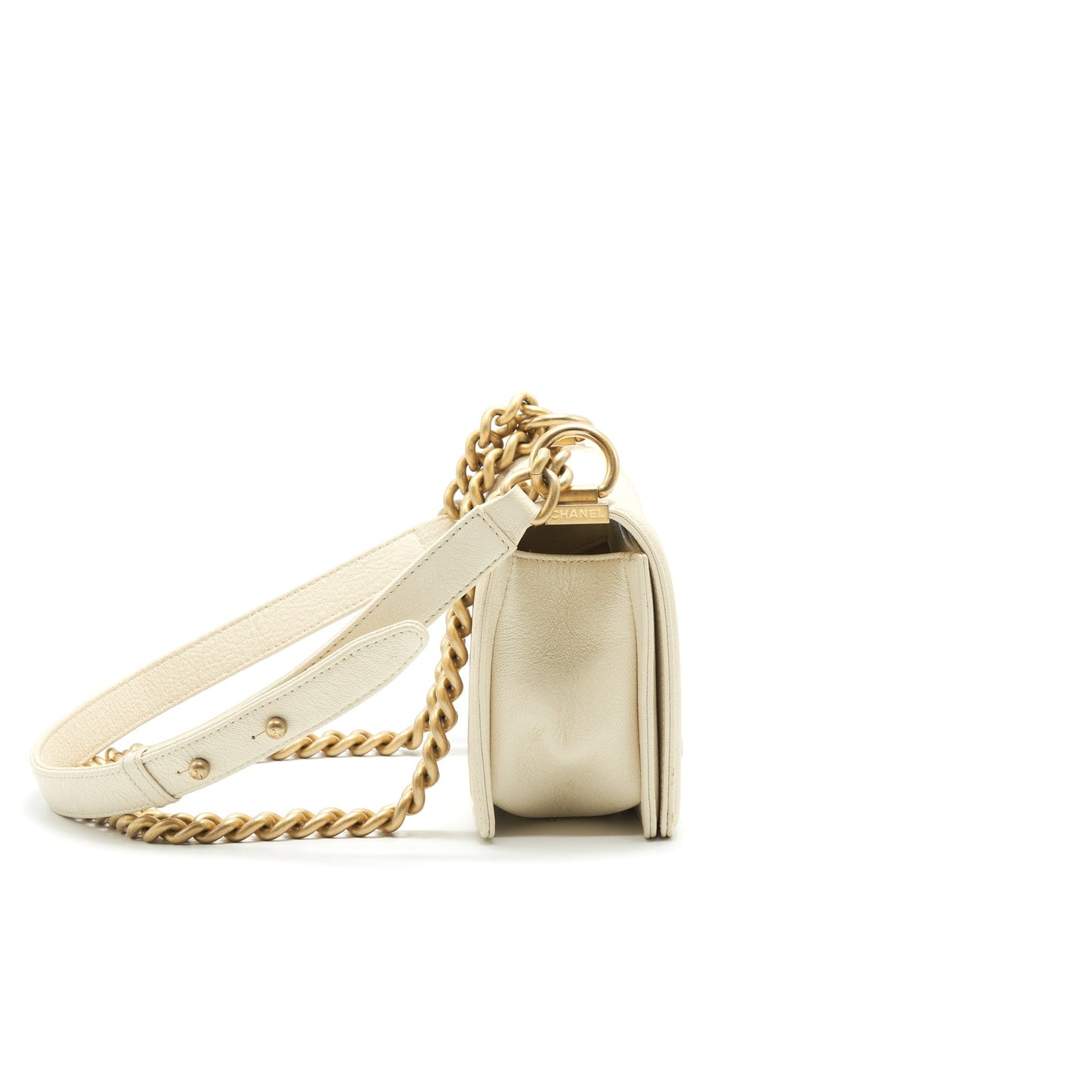 CHANEL SMALL BOY BAG CAVIAR LEATHER IN WHITE