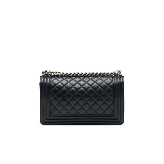 CHANEL MEDIUM BOY CHANEL HANDBAG CAVIAR BLACK