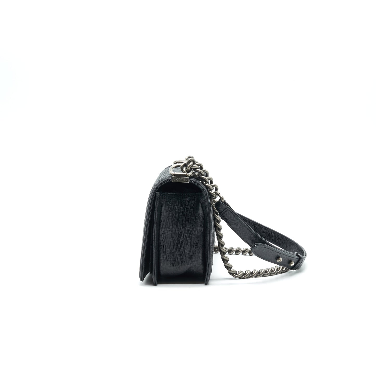 CHANEL MEDIUM BOY CHANEL HANDBAG CAVIAR BLACK
