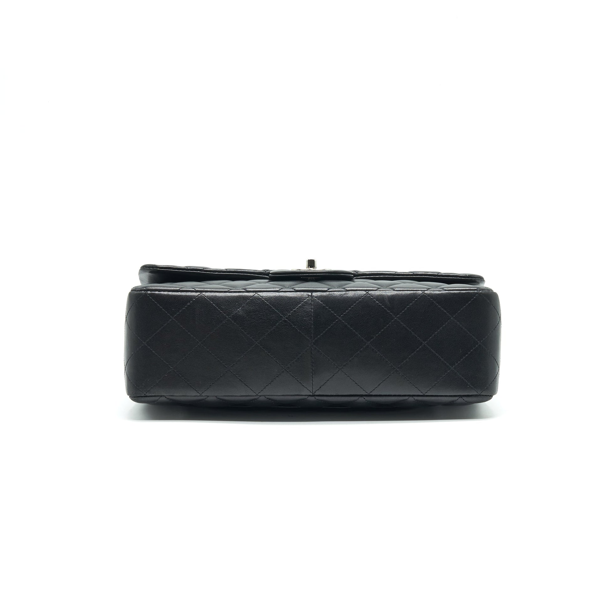 Chanel Single Flap jumbo Bag Lambskin Black
