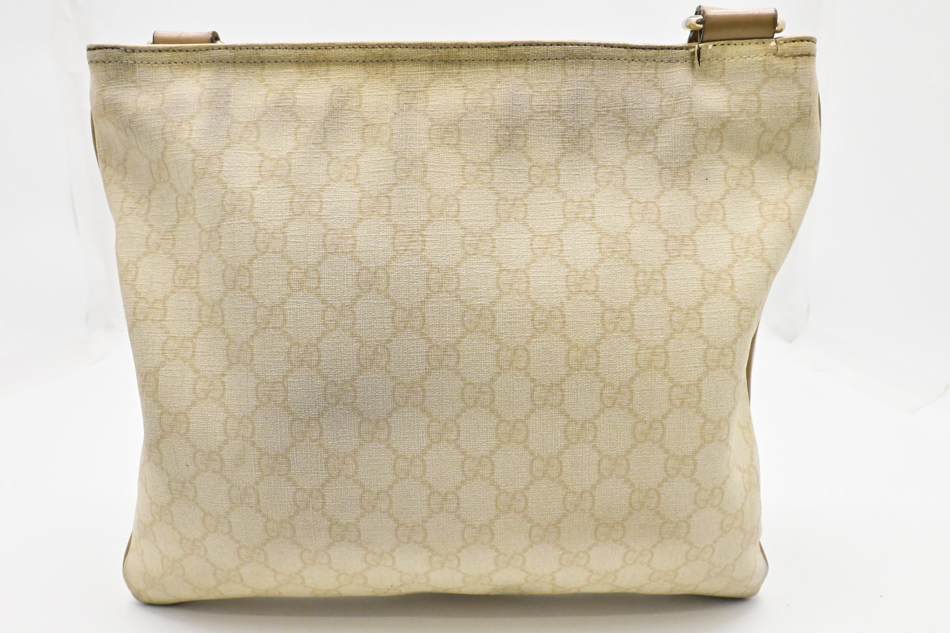 Gucci Crossbody Bag in Cream GG Supreme Canvas