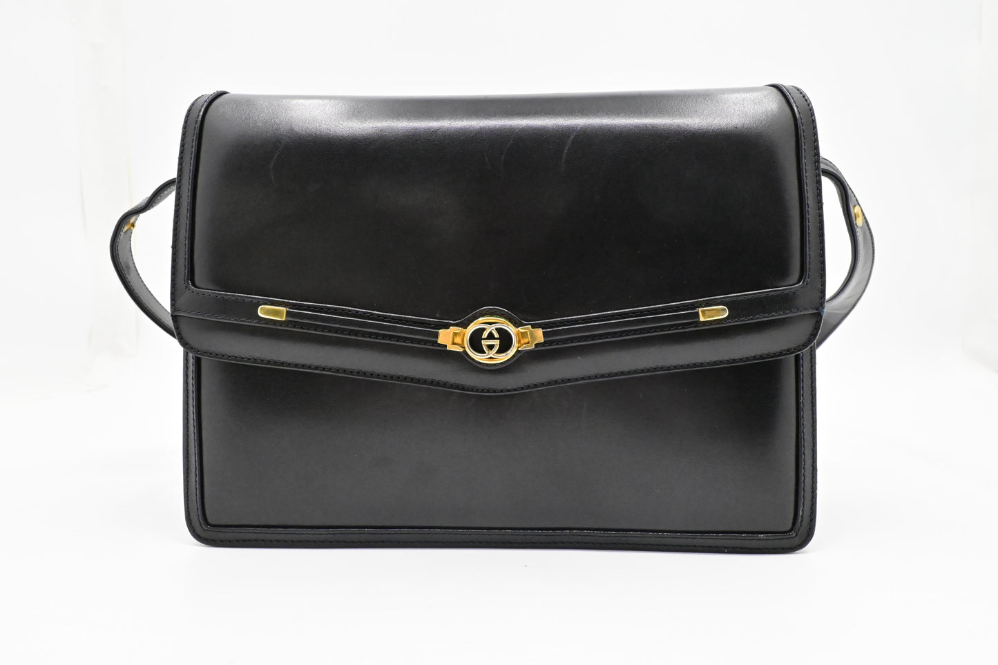 Gucci Shoulder Bag in Black Leather