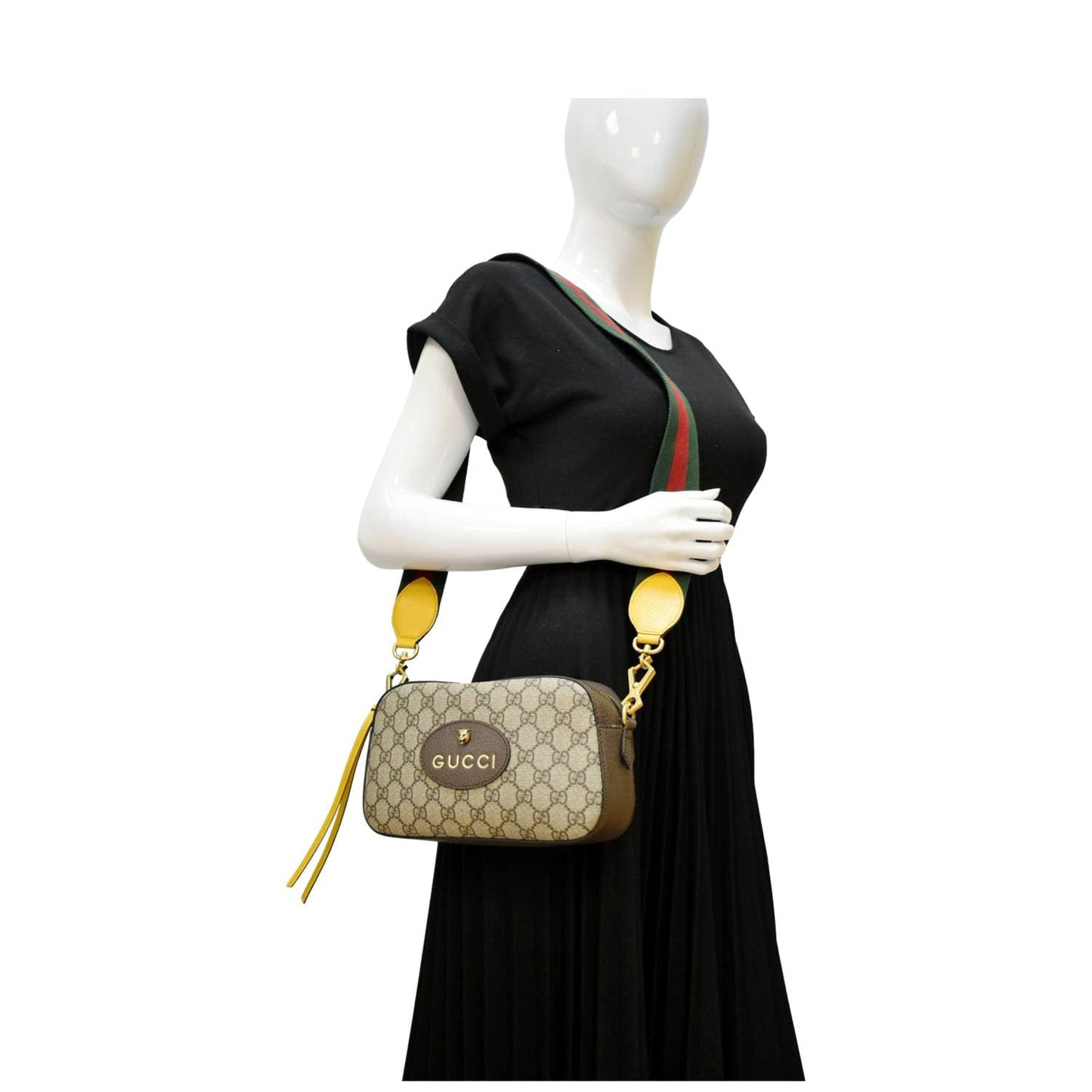 GUCCI Neo GG Supreme Canvas Messenger Bag Beige 476466