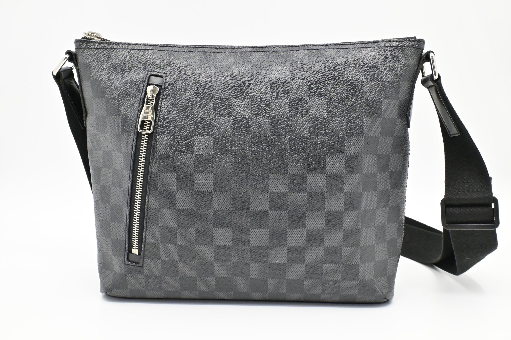 Luxury Women's Handbag | Louis Vuitton Mick in Damier Graphite Canvas