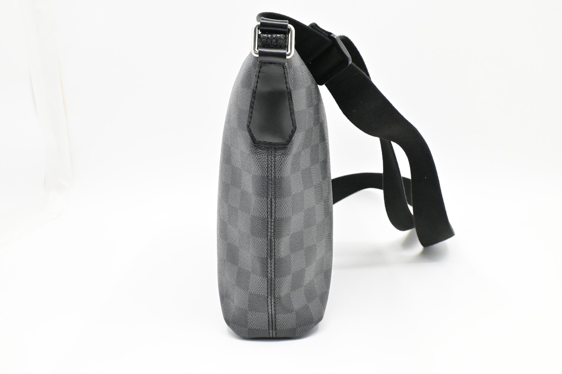 Luxury Women's Handbag | Louis Vuitton Mick in Damier Graphite Canvas