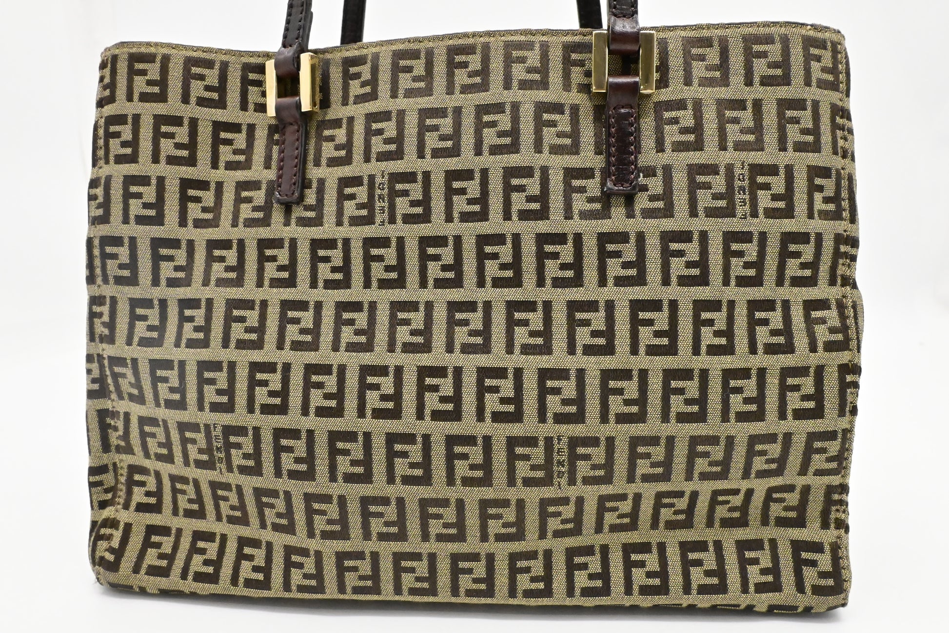 Fendi Shoulder Bag in Brown Zucchino Canvas