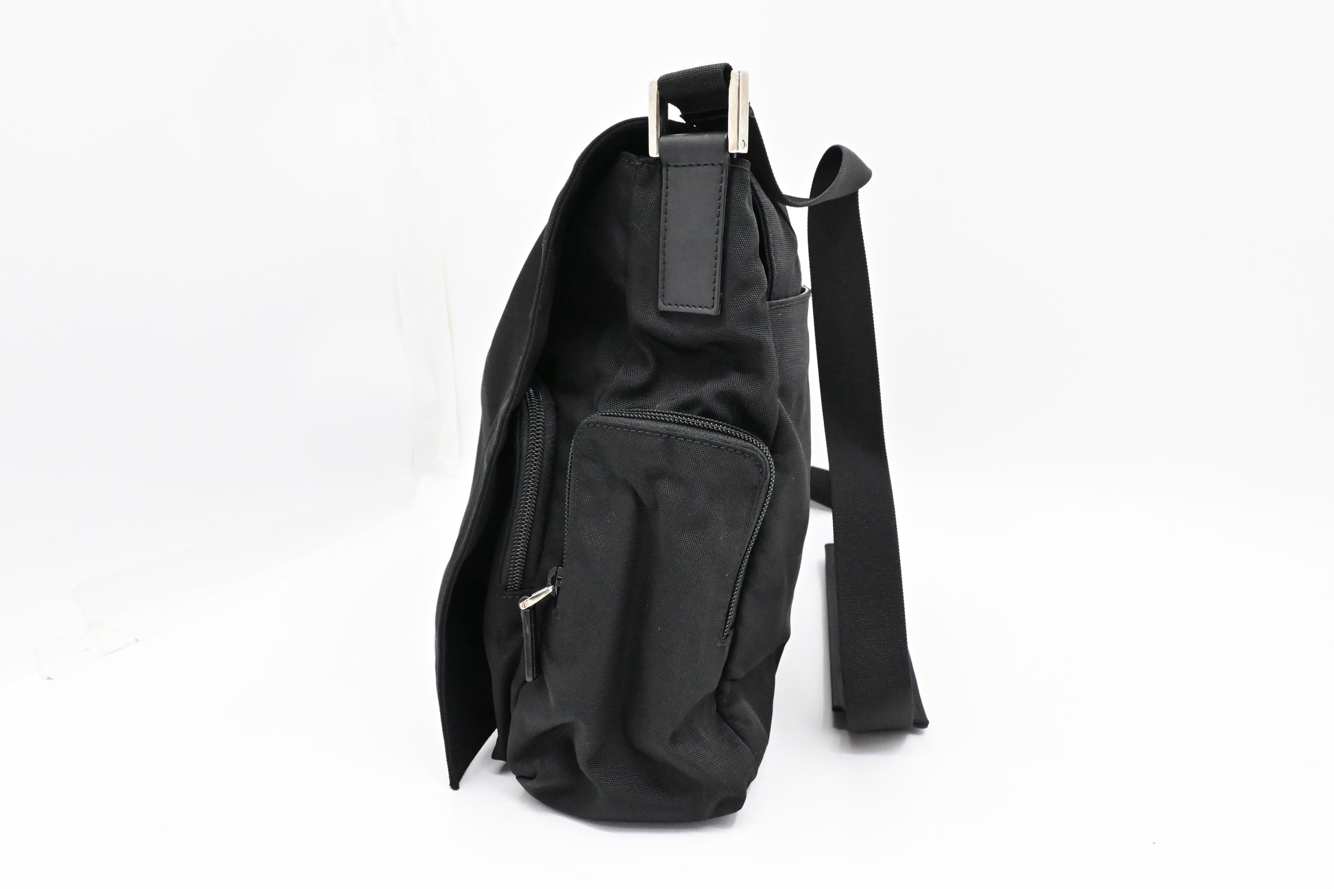 Gucci Messenger Bag in Black Canvas
