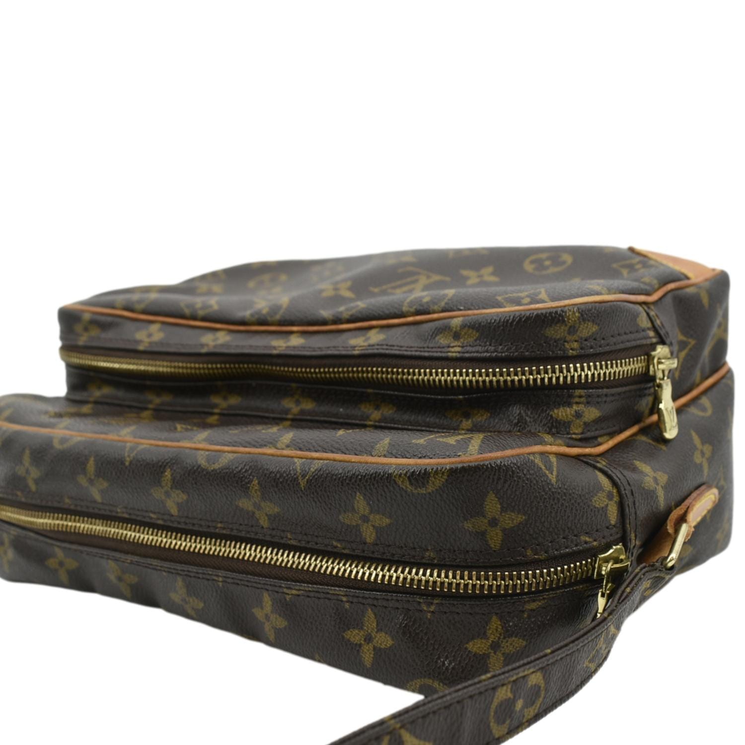 LOUIS VUITTON Nile Monogram Canvas Crossbody Shoulder Bag