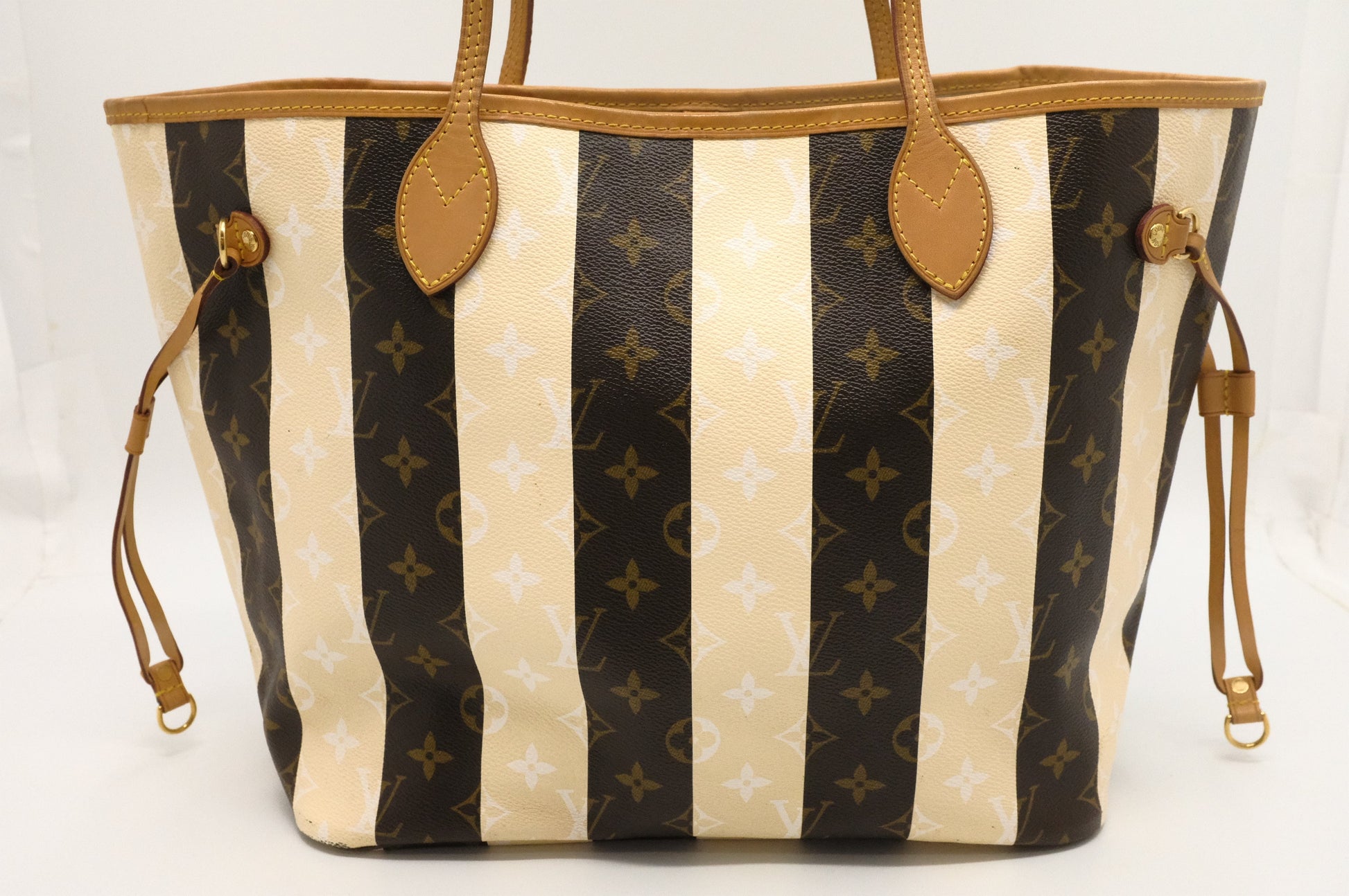 Louis Vuitton Neverfull MM in Rayures Monogram Canvas