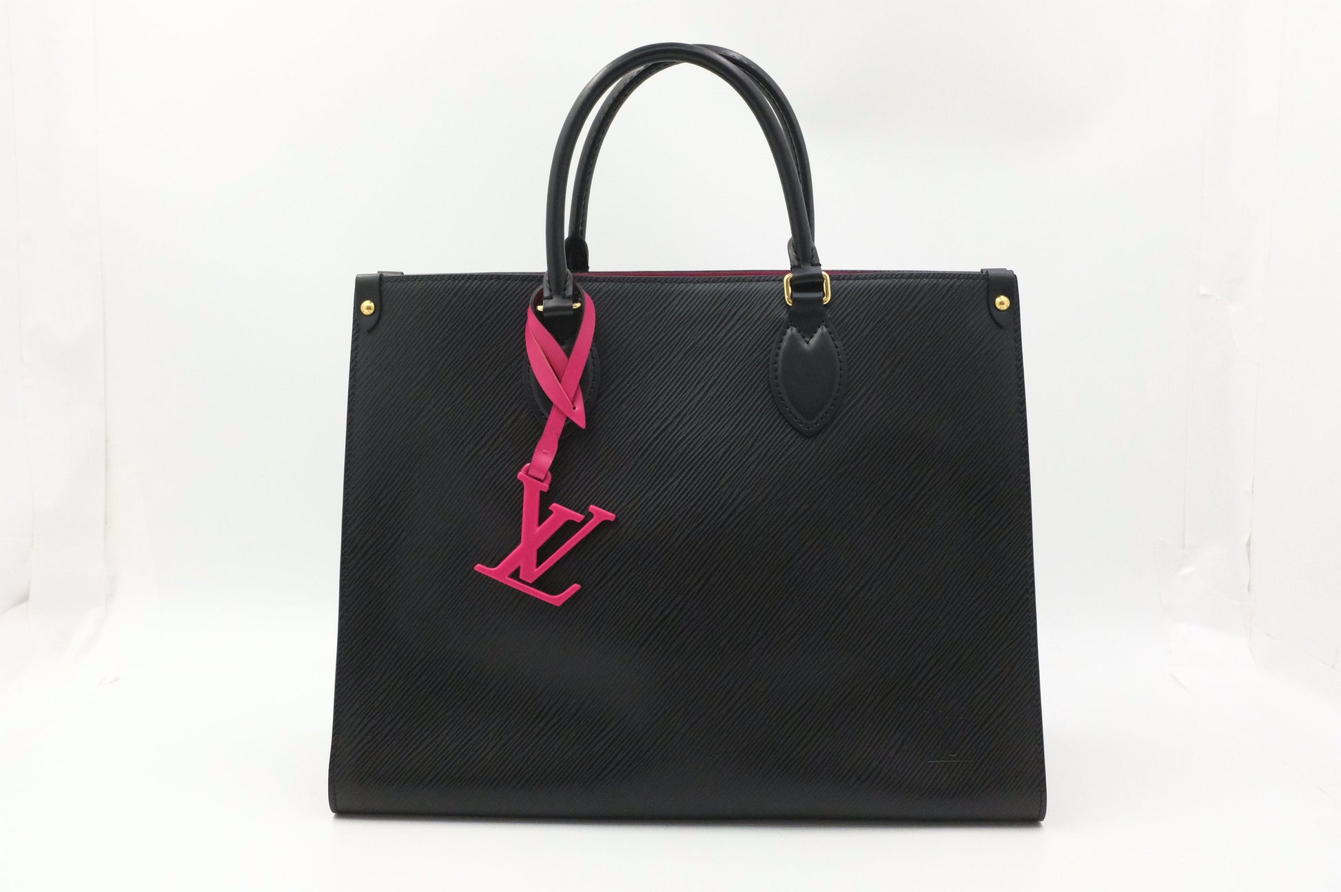 Louis Vuitton OnTheGo MM in Black Epi Leather