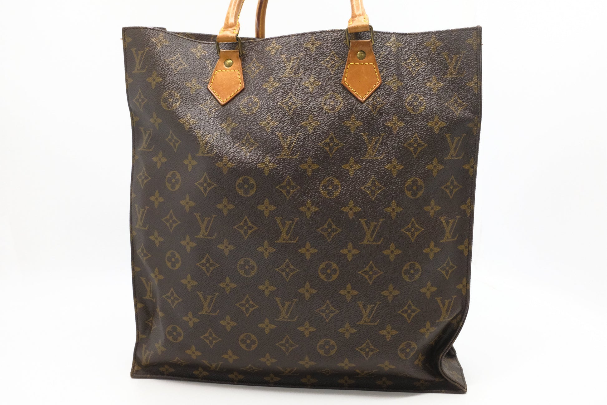 Louis Vuitton Sac Plat in Monogram Canvas