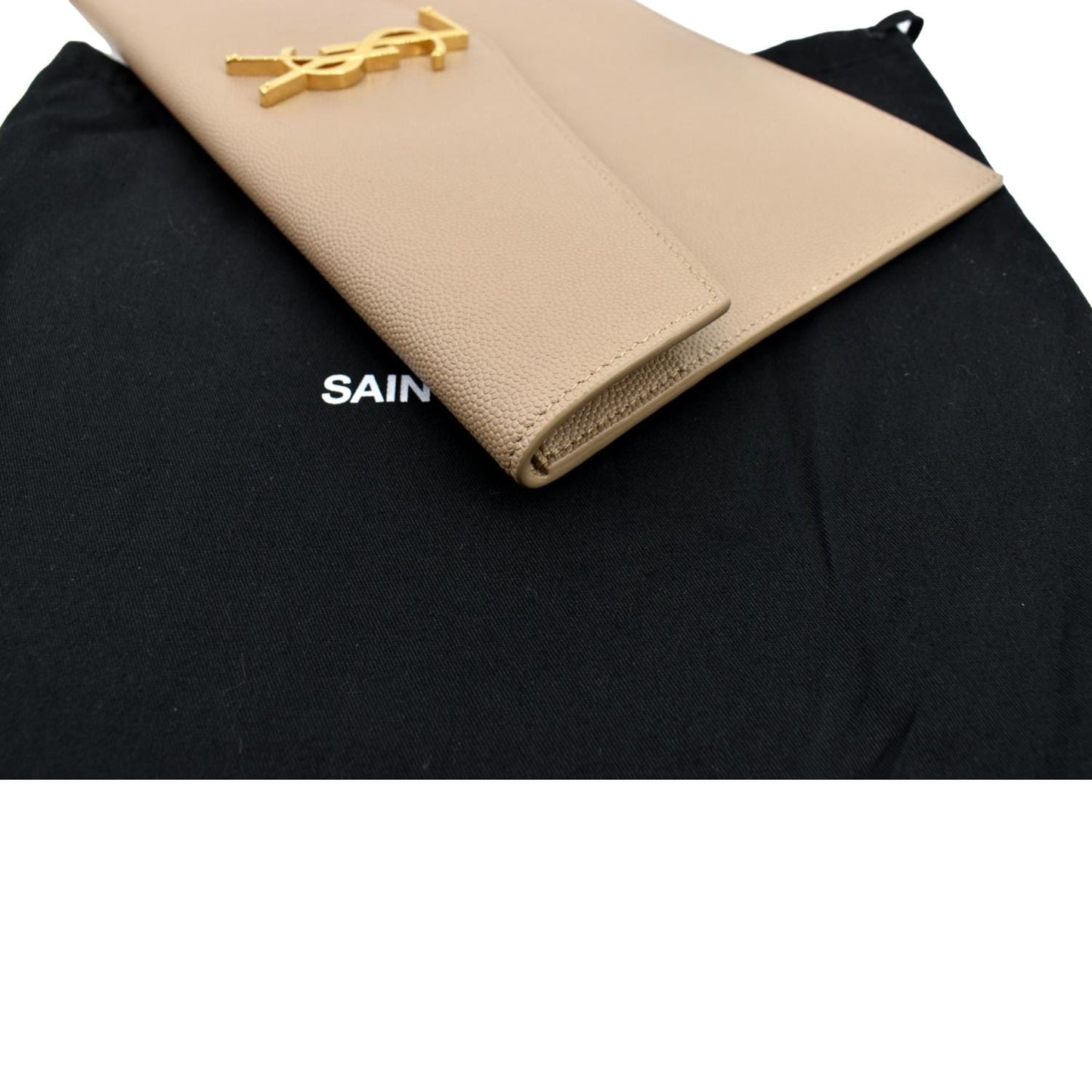 SAINT LAURENT Uptown Envelope Grain De Poudre Leather Clutch Beige