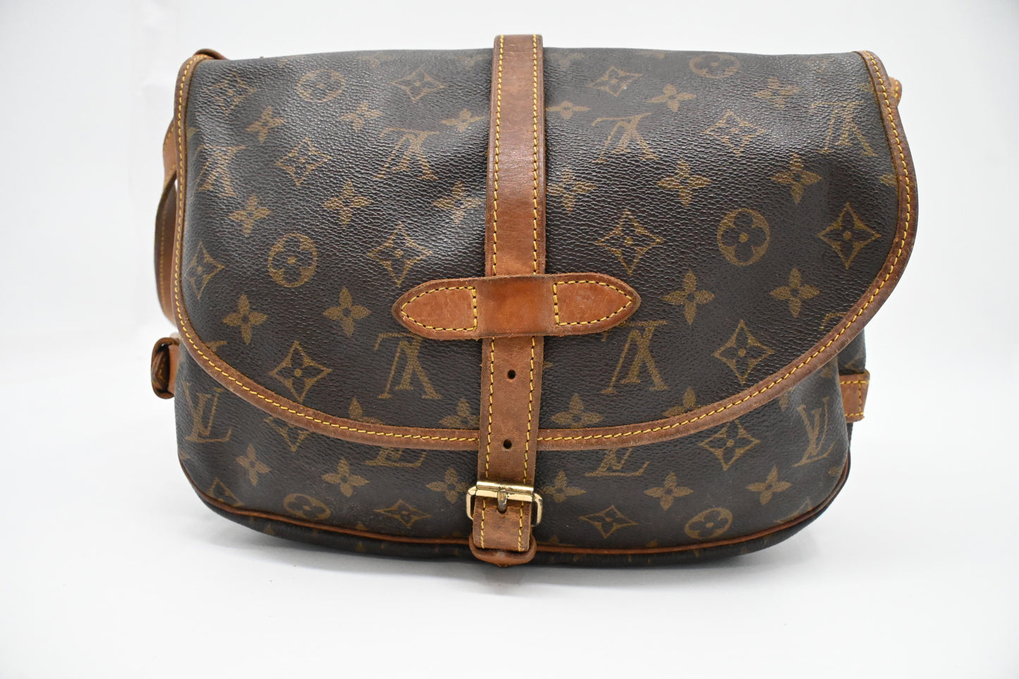 Louis Vuitton Saumur 30 in Monogram Canvas