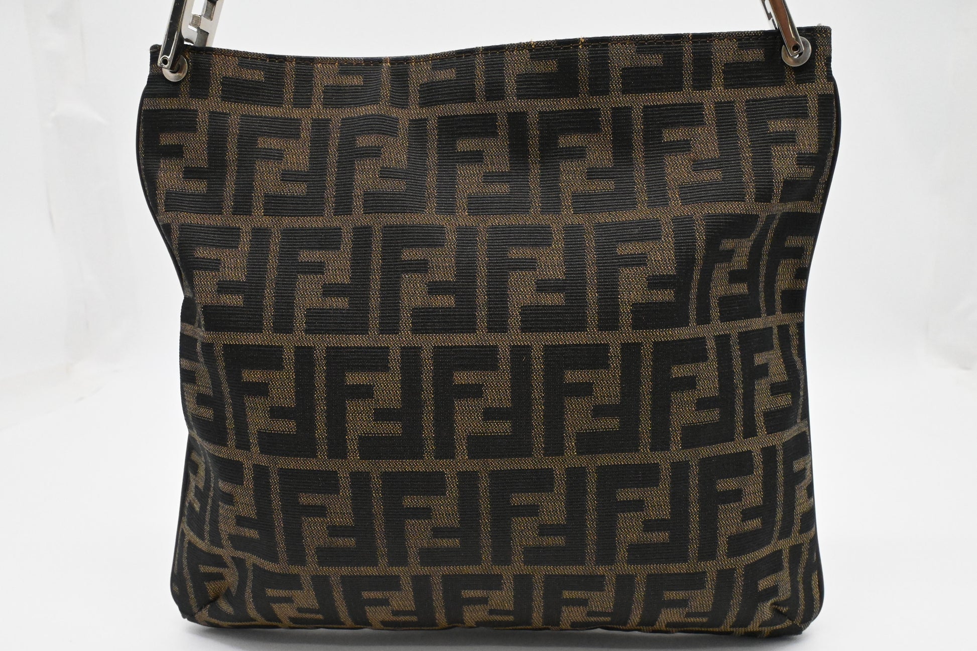 Fendi Shoulder Bag in Zucca Canvas