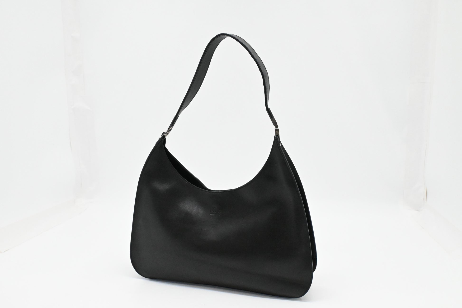 Gucci Shoulder Bag in Black Leather