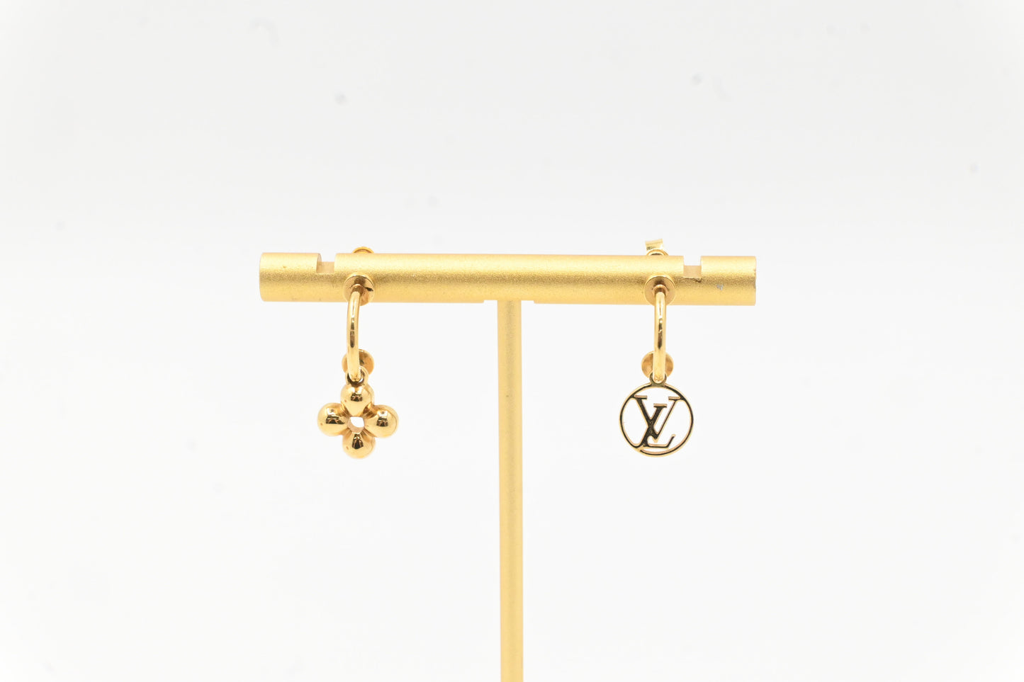 Louis Vuitton Blooming Earrings