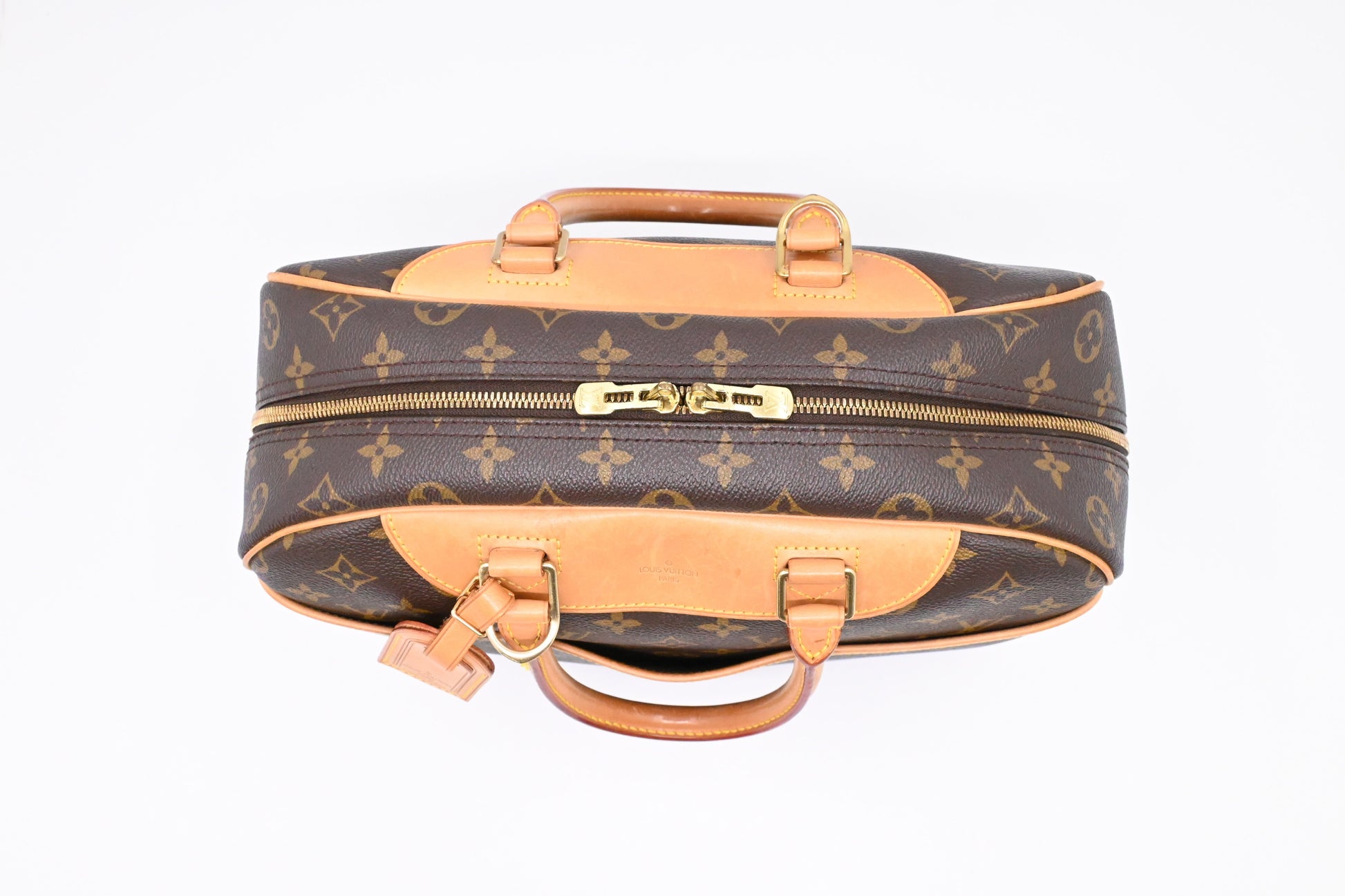 Louis Vuitton Deauville in Monogram Canvas