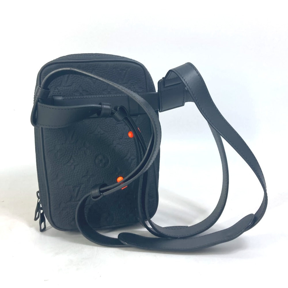 Elegant Women's Shoulder Bag | LOUIS VUITTON Shoulder Bag Taurillon Clemence black Monogram Utility side bag mens