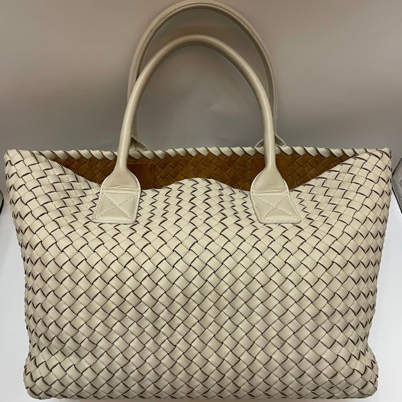 Bottega Veneta Cabat Tote Small/Medium Intreccio Cream White Leather and Suede Lining 32cm