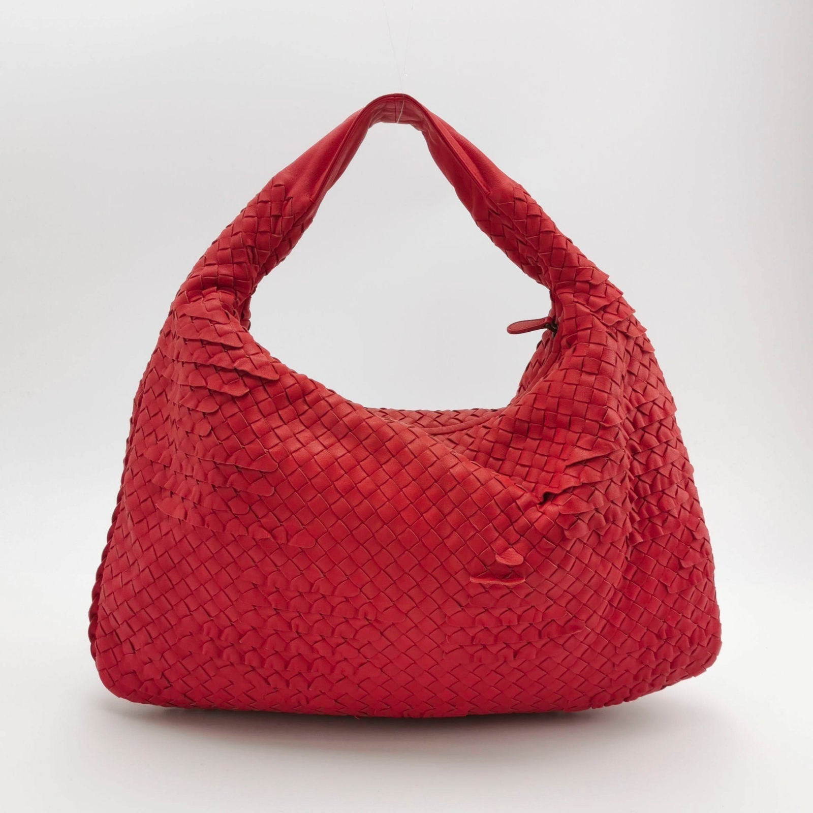 Bottega Veneta Intrecciato Hobo Bag Medium Red Cutout Lambskin leather