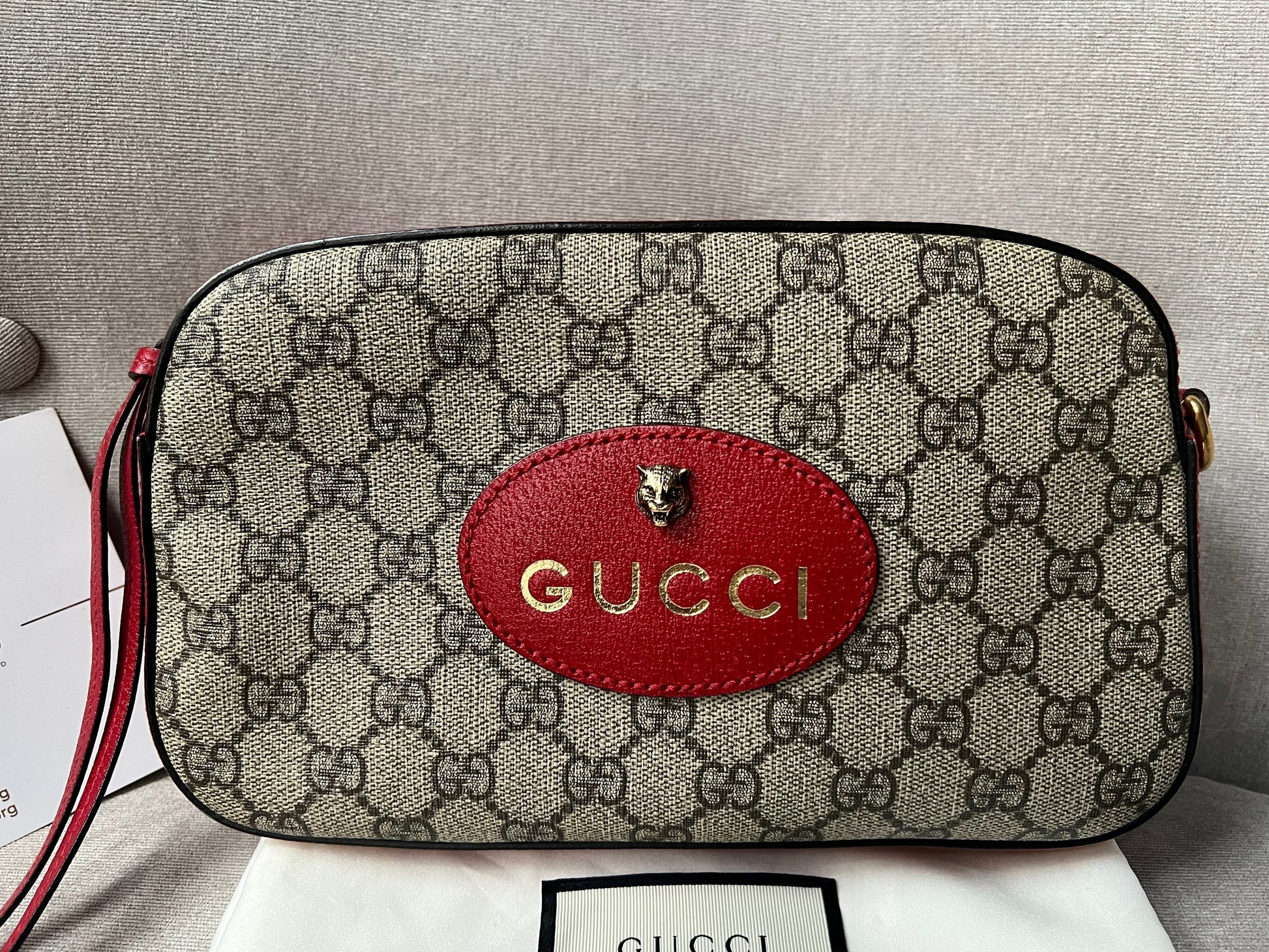 Gucci Neo GG Supreme Messenger Bag (RRP £1060)