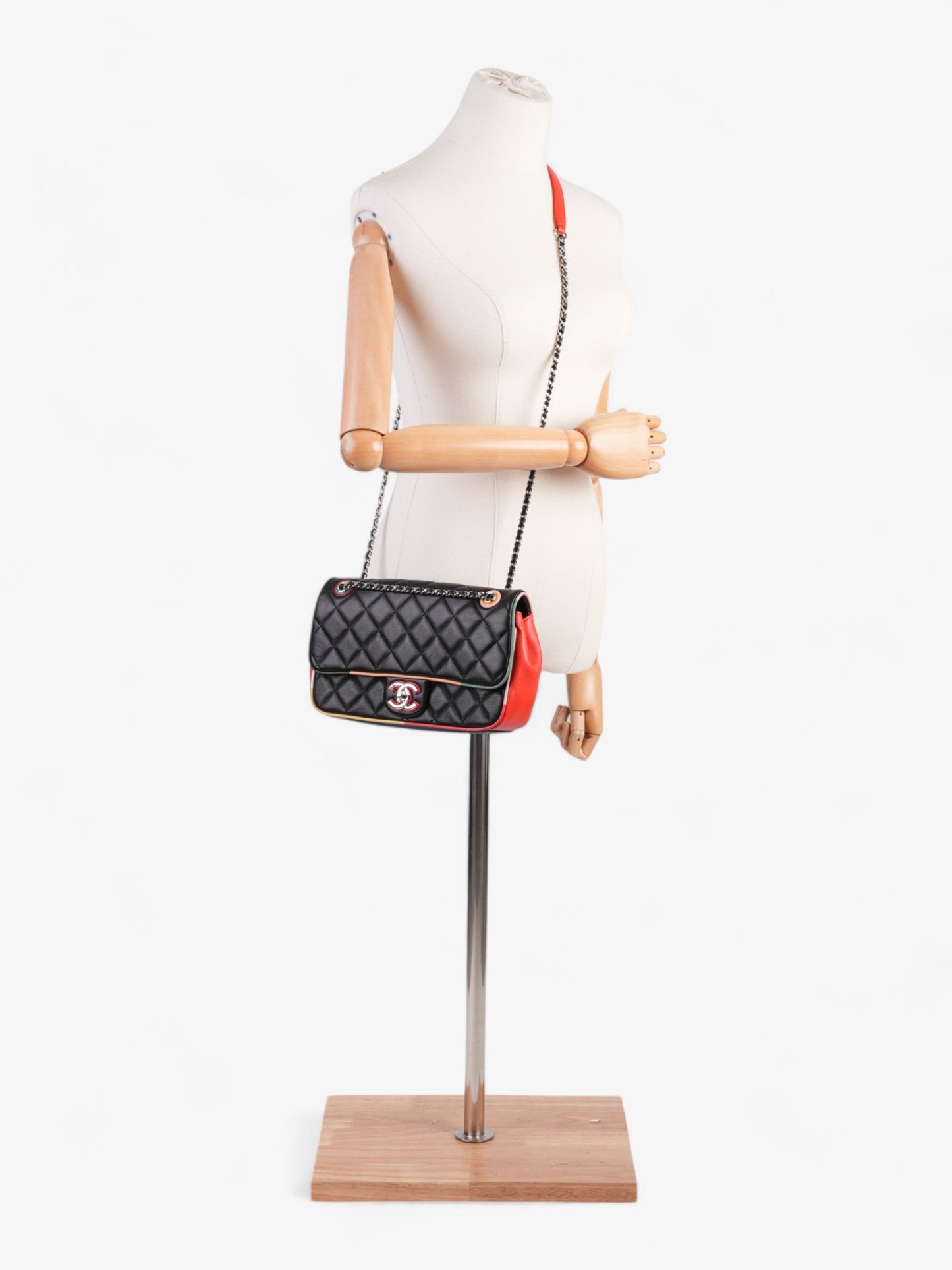 Chanel Classic Single Flap Black / Multicoloured Lambskin Leather Medium