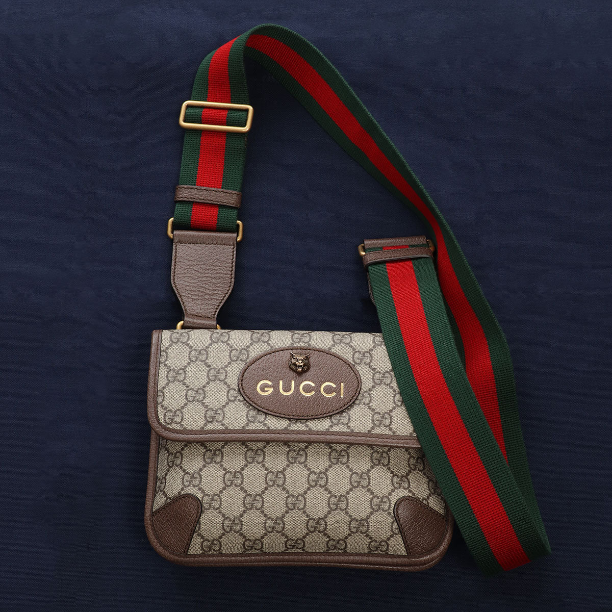Gucci Small GG Supreme Neo Messenger Bag