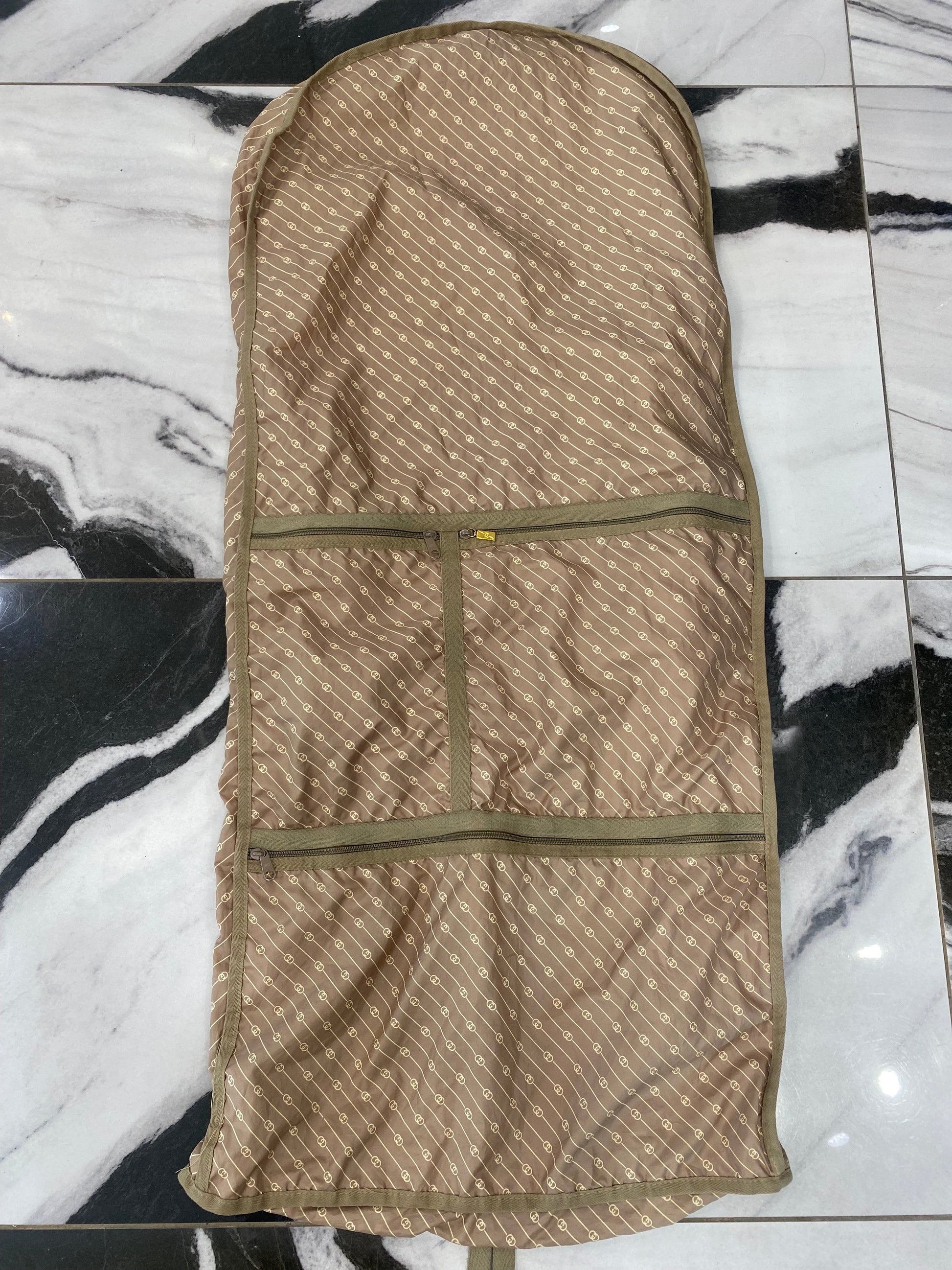 GUCCI INTERLOCKING GG NYLON ZIP GARMENT BAG
